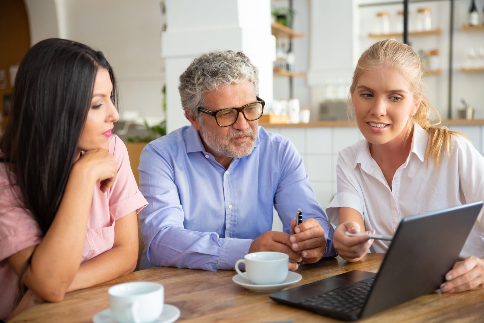 How Medicare Agents Can Grow Without Relying on Purchased Leads